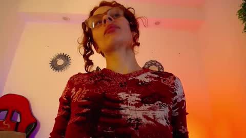 Katy Van online show from 11/21/25, 09:02