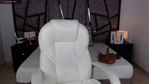 Katya Ruiz online show from 02/06/25, 04:21