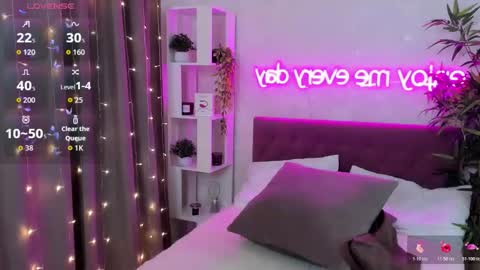 Kate online show from 02/15/26, 05:26