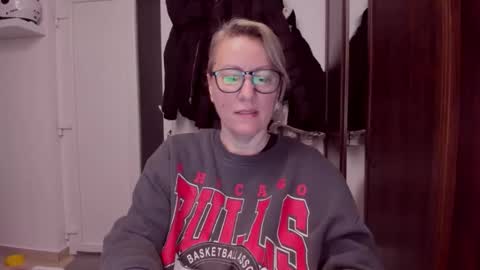 Katy online show from 02/02/26, 01:59