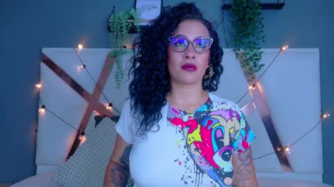 katyrataylor__ online show from 04/02/26, 07:55