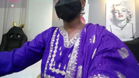 Snapshot of kavya_suri_ chatting on 02/18/26, 07:21 Kavya online show from 02/18/26, 07:21