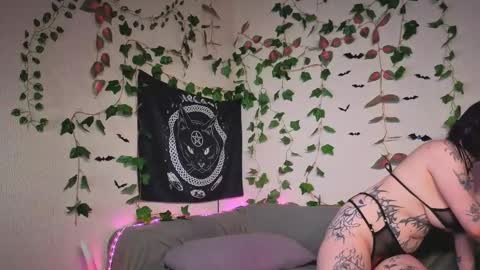 Mia online show from 01/07/26, 07:55