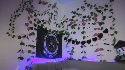 Mia online show from 02/27/26, 08:14