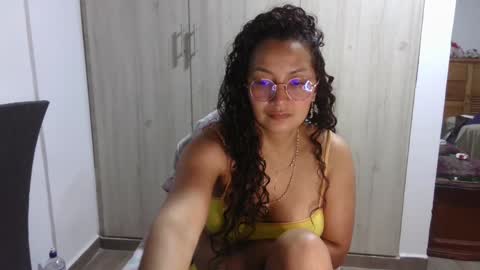  Khawit  online show from 01/14/25, 06:45