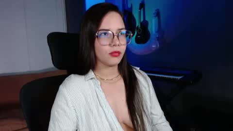 Kay online show from 12/02/25, 02:50