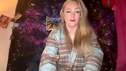 kay_la online show from 09/14/25, 02:11