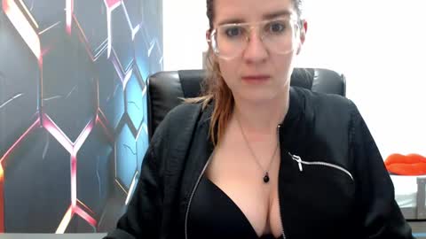 KayaLips online show from 01/10/25, 04:41