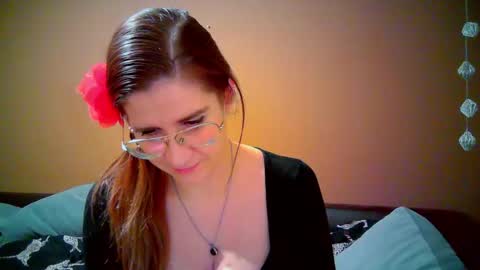 KayaLips online show from 10/31/25, 10:22