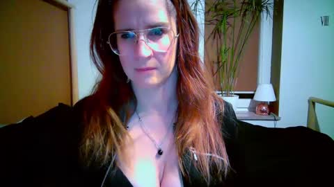 KayaLips online show from 11/22/25, 09:25