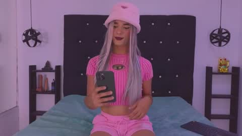 Cattleya stone online show from 02/02/25, 04:48