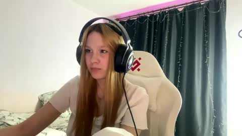 Amia online show from 04/11/26, 05:28