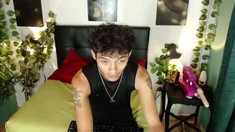 Snapshot of kayden1_ chatting on 02/13/25, 02:52 KAYDEN HELP ME TO REACH 10 LIKES online show from 02/13/25, 02:52