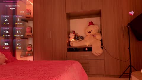 Snapshot of kaylacollins1 chatting on 01/30/25, 05:06 Kayla  online show from 01/30/25, 05:06