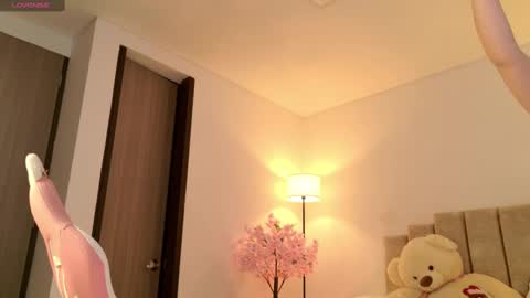 Snapshot of kaylacollins1 chatting on 09/10/25, 11:38 Kayla  online show from 09/10/25, 11:38