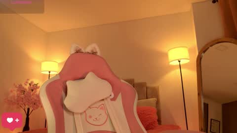 Kayla  online show from 11/29/25, 05:54