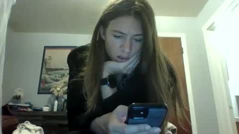 kaylaelizabeth97 online show from 11/26/25, 09:27