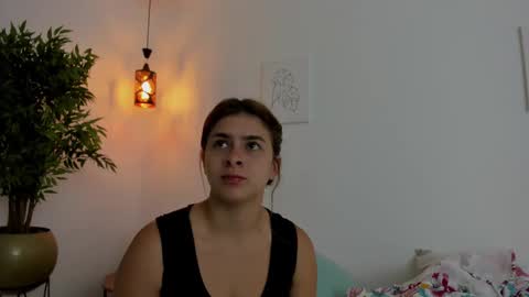      K A Y L A      online show from 10/06/25, 01:08