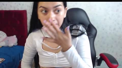 Kayla online show from 10/03/25, 02:30