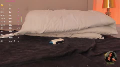 Kayla online show from 03/22/26, 09:45