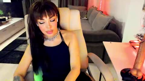 kaylee online show from 11/05/25, 05:46