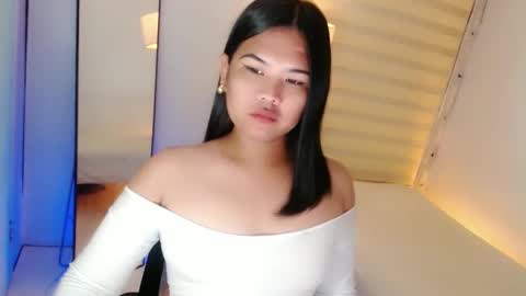 Y O U R        F U T U R E       K A Y L E E  online show from 02/10/25, 01:57