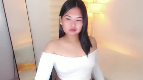 Y O U R        F U T U R E       K A Y L E E  online show from 02/25/25, 07:09