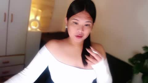 Snapshot of kayleepinay chatting on 06/24/26, 08:08 Y O U R F U T U R E K A Y L E E online show from 06/24/26, 08:08
