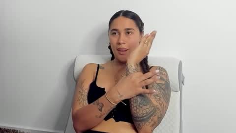 Kaylee Scott online show from 10/22/25, 05:34