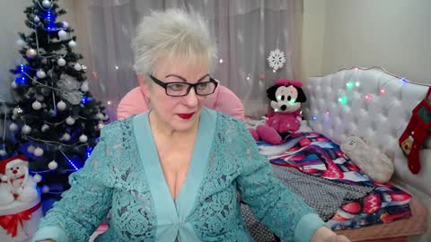 kaylesmoll online show from 01/17/25, 07:38