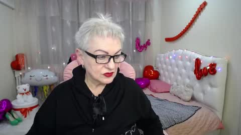 kaylesmoll online show from 02/12/25, 02:14