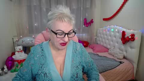 kaylesmoll online show from 02/20/25, 05:55