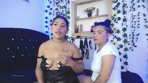 kaylie and dakota  online show from 10/21/25, 10:49