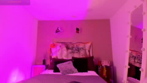 kayliebrooks online show from 10/21/25, 07:14