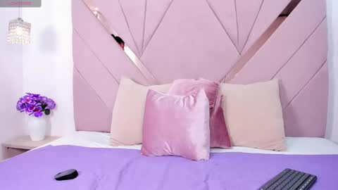 Kaylin Jann online show from 09/15/25, 06:19