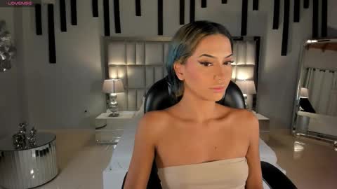 Kay online show from 03/19/26, 03:32