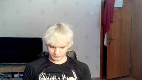 Snapshot of kazzu_daw chatting on 07/15/26, 02:06 kazzu_daw online show from 07/15/26, 02:06