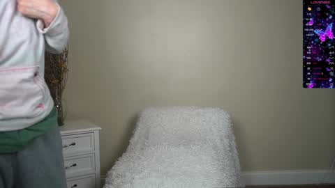 EliandKylie online show from 12/23/24, 03:40