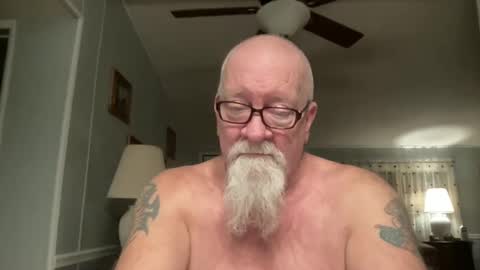 kcbace61760 online show from 01/18/25, 01:19