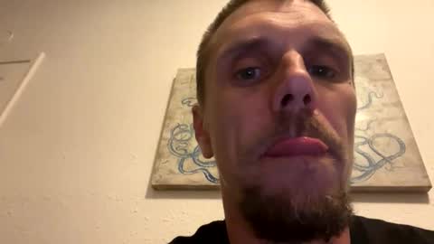 Snapshot of kcdowdy90 chatting on 04/23/26, 01:29 rowdy6969 online show from 04/23/26, 01:29