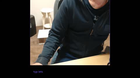 kcirt17225058 online show from 12/01/25, 09:42