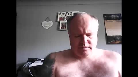 Snapshot of kdus4444 chatting on 09/15/25, 01:00 kdus4444 online show from 09/15/25, 01:00