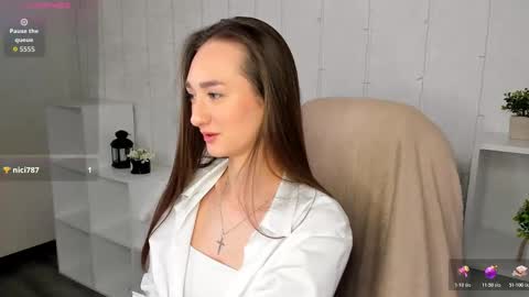 Kelly GMT 2 Su We Th Fr Sa   0300AM-09-00AM   online show from 02/09/26, 05:22