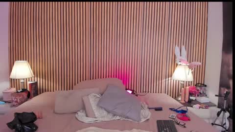 keeyla stone online show from 01/11/26, 12:15