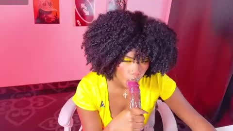 Snapshot of kehlannis_ chatting on 06/18/26, 10:47 Kehlannis online show from 06/18/26, 10:47