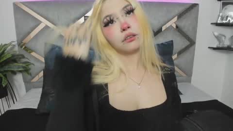 Keidy Monday to Saturday from 200 pm to 810pm  UTC-5 Colombia Time online show from 10/04/25, 07:01