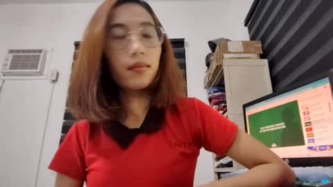 Snapshot of keilacute27 chatting on 04/06/26, 05:58 Andrea online show from 04/06/26, 05:58