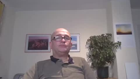 keilie1 online show from 12/28/24, 09:08