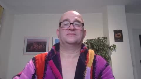 keilie1 online show from 01/01/25, 09:09