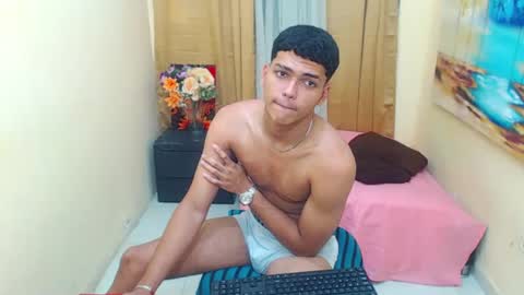 keinner  sexy hot bigcock online show from 10/21/25, 06:30